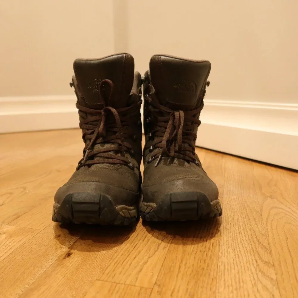 The North Face Chilkat Leather Boot 10 rugged outdoor Insulated hiking utility